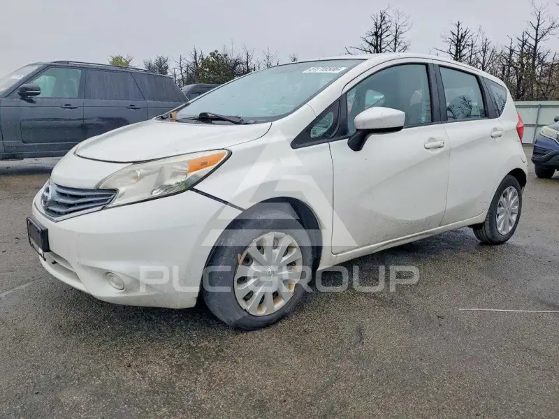 2015 Nissan VERSA фото