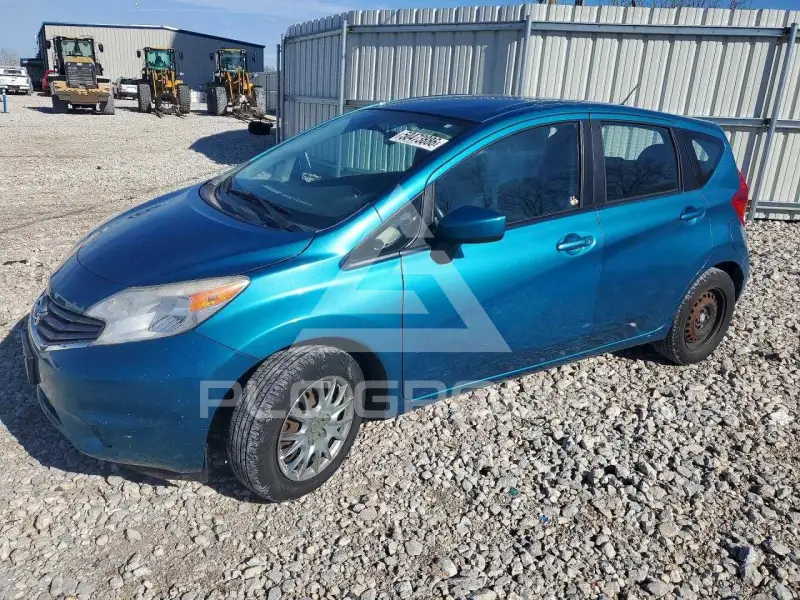 2015 Nissan VERSA photo