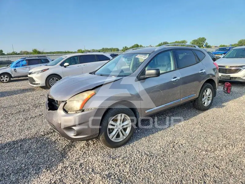 2015 Nissan ROGUE photo