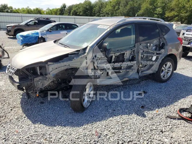 2015 Nissan ROGUE photo