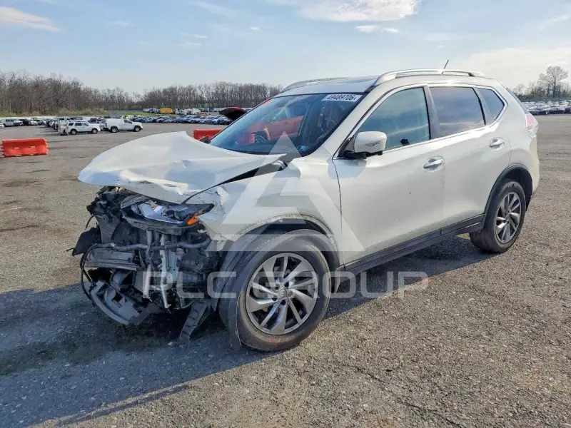 2015 Nissan ROGUE photo
