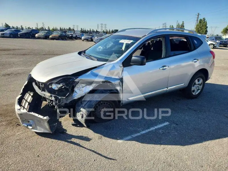2015 Nissan ROGUE photo