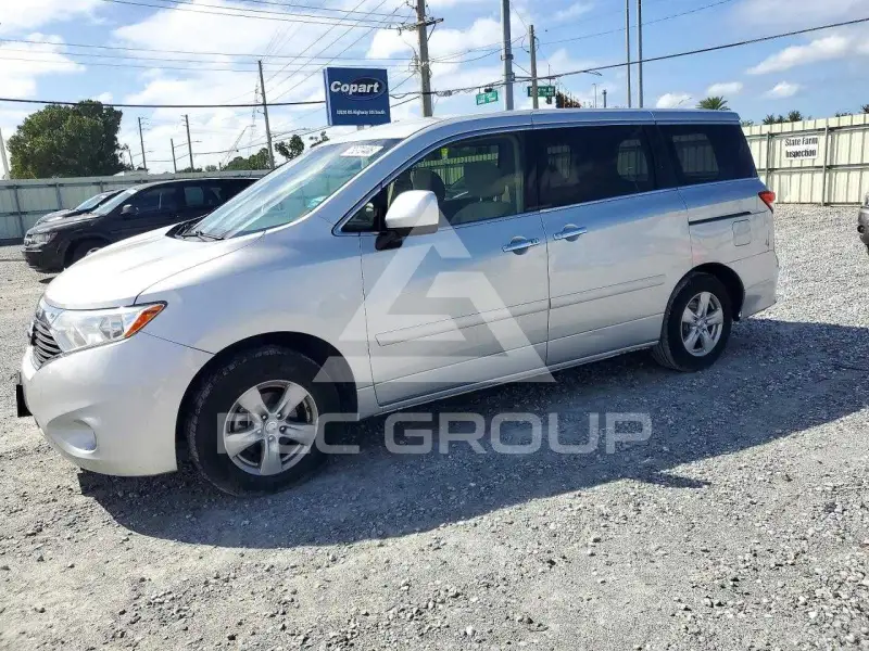 2015 Nissan QUEST photo
