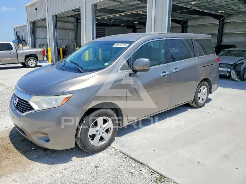 2015 Nissan QUEST photo