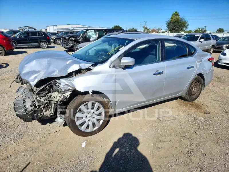 2015 Nissan SENTRA фото