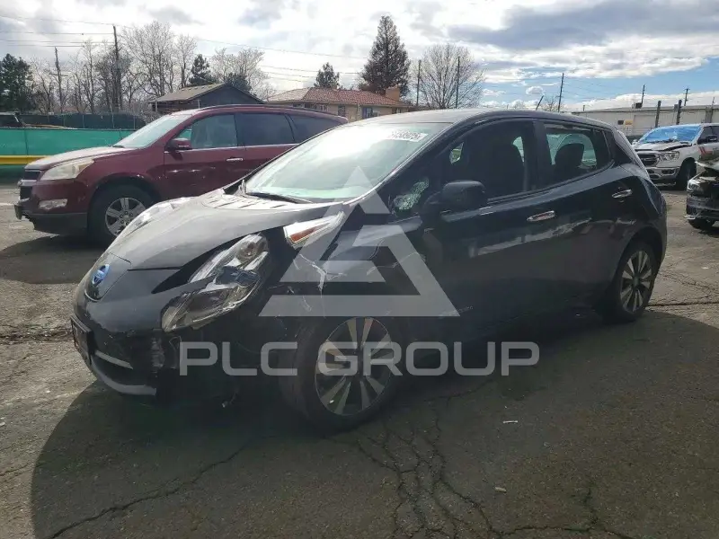2015 Nissan LEAF фото
