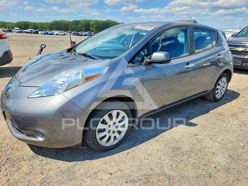 2015 Nissan LEAF photo