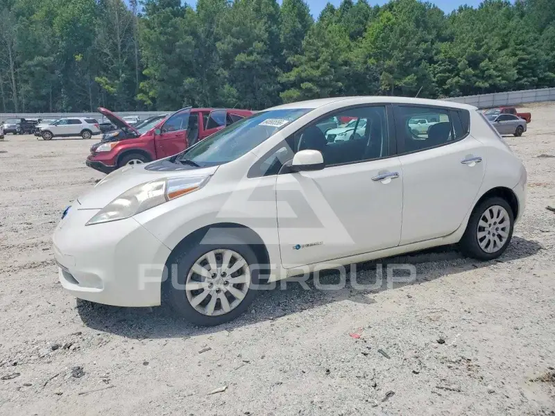 2015 Nissan LEAF фото