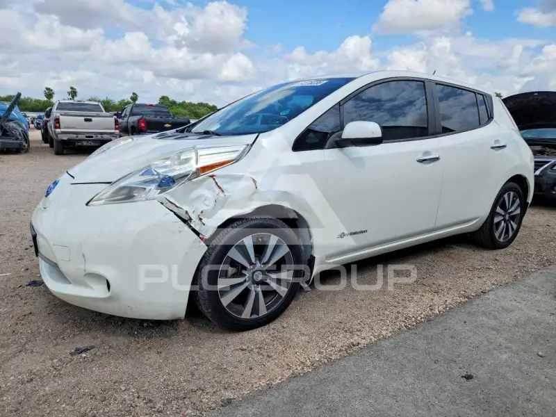 2015 Nissan LEAF фото