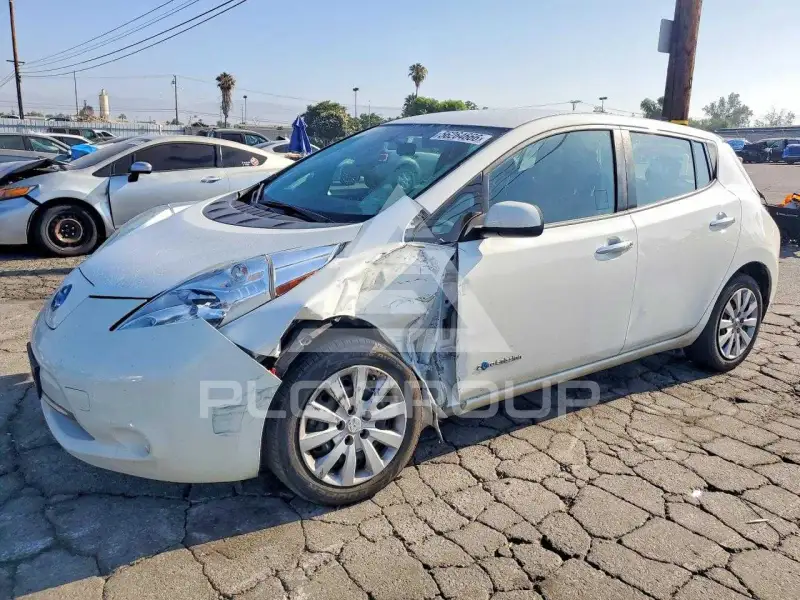2015 Nissan LEAF фото