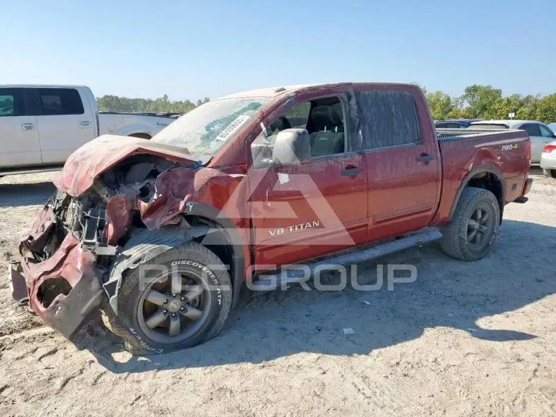 2015 Nissan TITAN фото