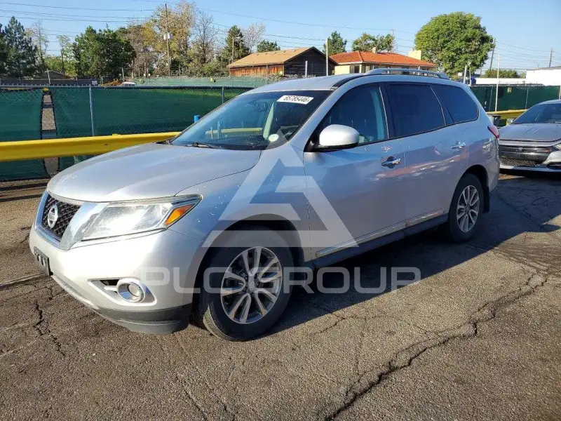 2015 Nissan PATHFINDER photo