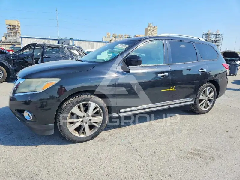 2015 Nissan PATHFINDER photo
