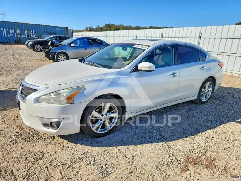2015 Nissan ALTIMA photo