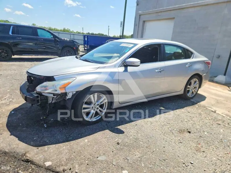 2015 Nissan ALTIMA фото