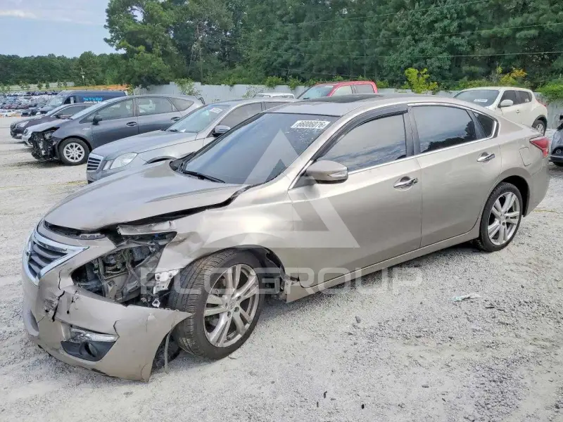 2015 Nissan ALTIMA photo