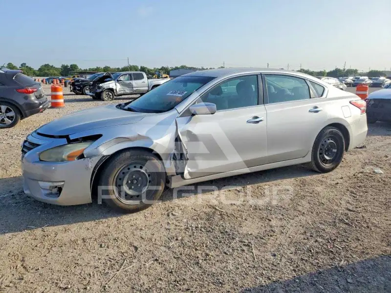 2015 Nissan ALTIMA фото