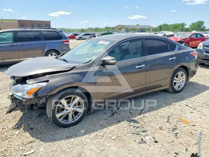 2015 Nissan ALTIMA фото