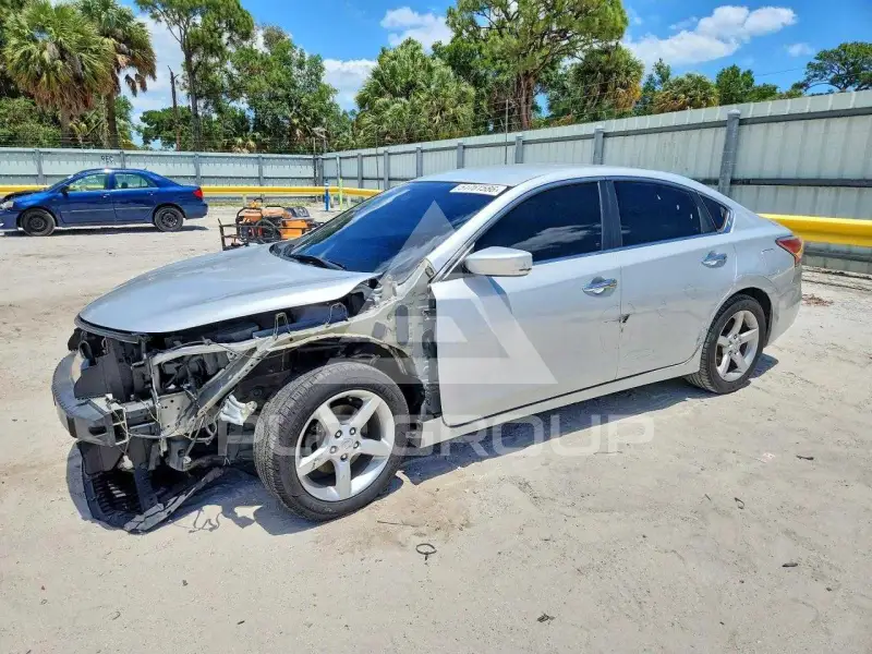 2015 Nissan ALTIMA фото