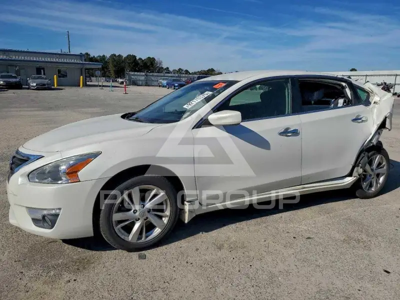 2015 Nissan ALTIMA фото