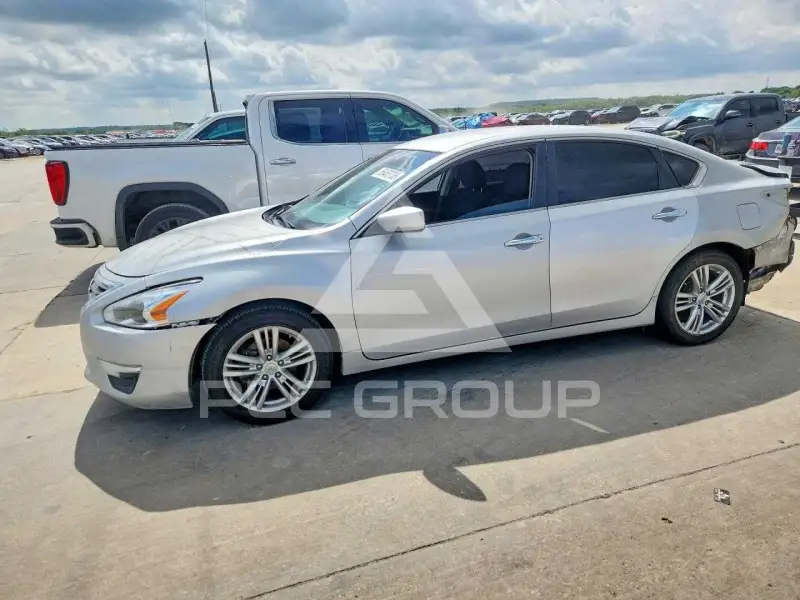 2015 Nissan ALTIMA photo
