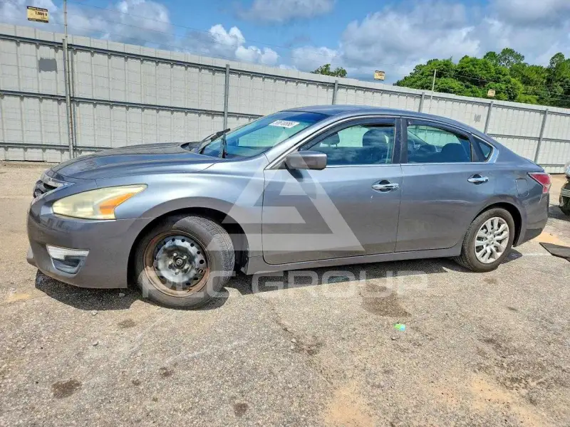 2015 Nissan ALTIMA photo