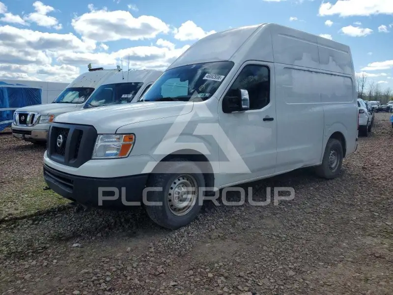 2015 Nissan NV фото