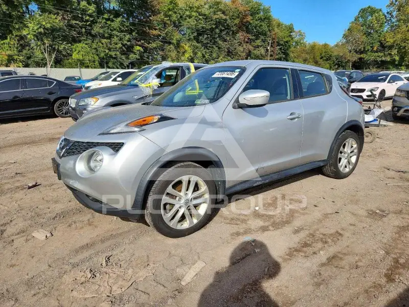 2015 Nissan Juke photo