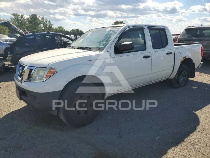 2015 Nissan FRONTIER фото