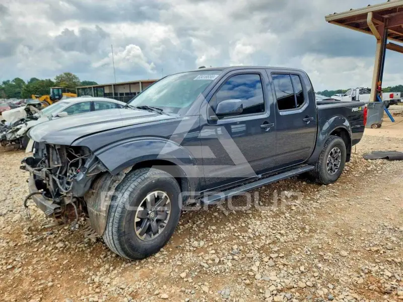 2015 Nissan FRONTIER фото