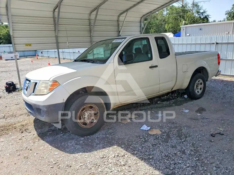 2015 Nissan FRONTIER photo