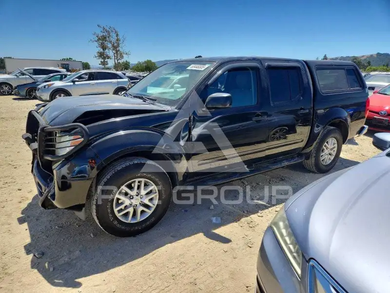 2015 Nissan FRONTIER фото