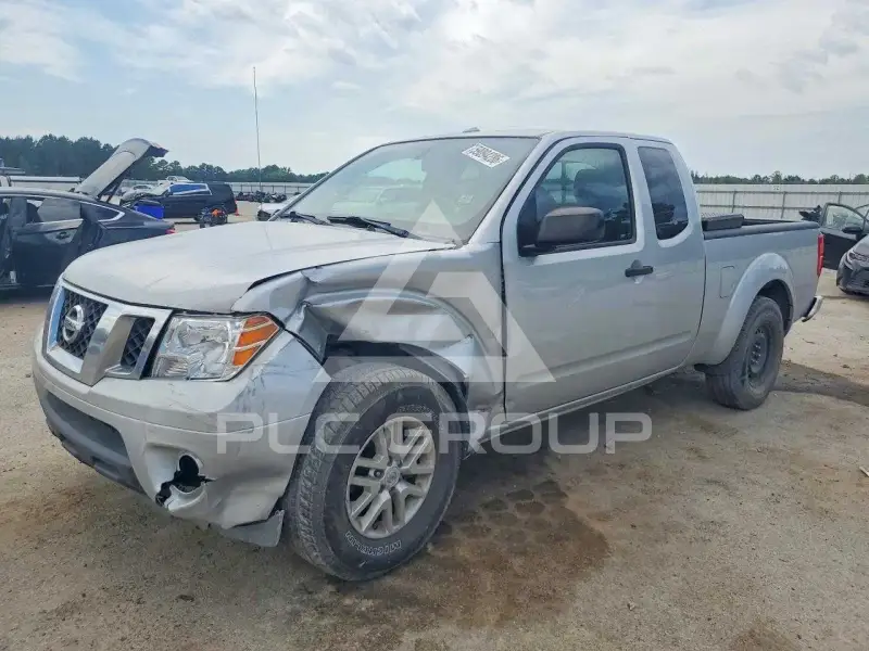 2015 Nissan FRONTIER фото