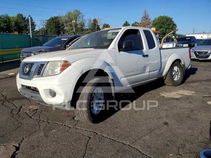 2015 Nissan FRONTIER photo