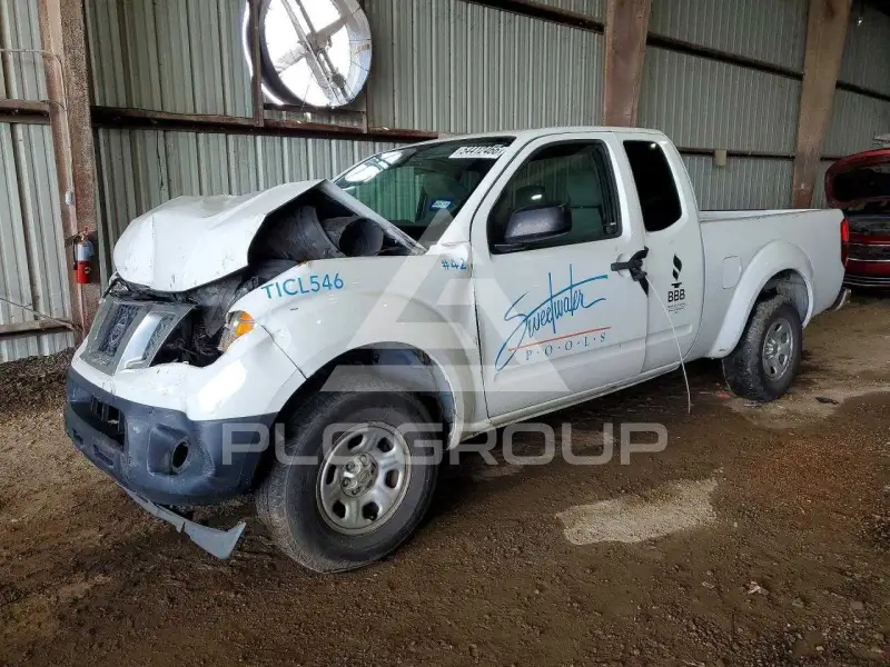 2015 Nissan FRONTIER photo