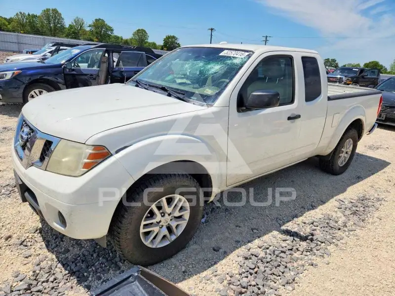 2015 Nissan FRONTIER фото