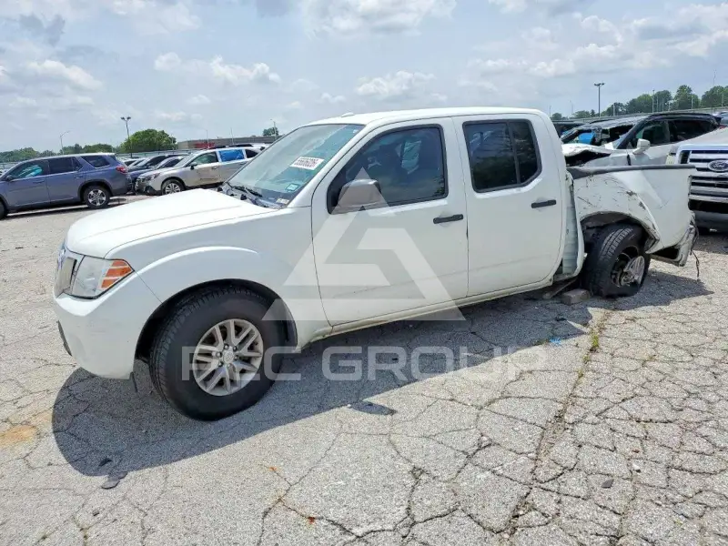 2015 Nissan FRONTIER фото