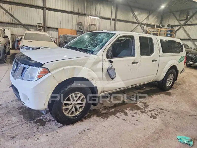 2015 Nissan FRONTIER фото