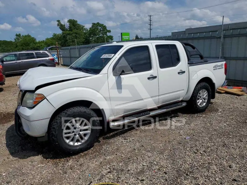 2015 Nissan FRONTIER фото