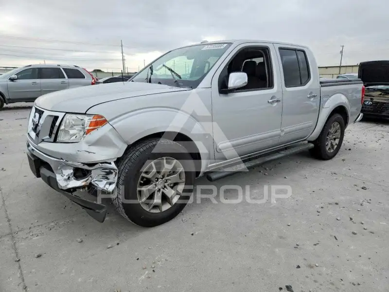 2015 Nissan FRONTIER фото
