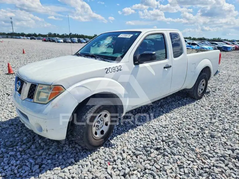 2015 Nissan FRONTIER photo