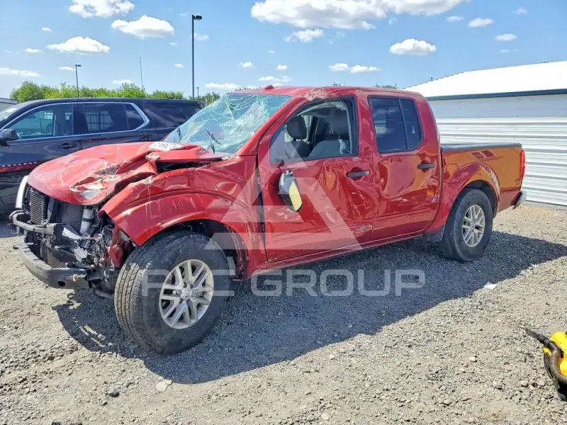 2015 Nissan FRONTIER фото