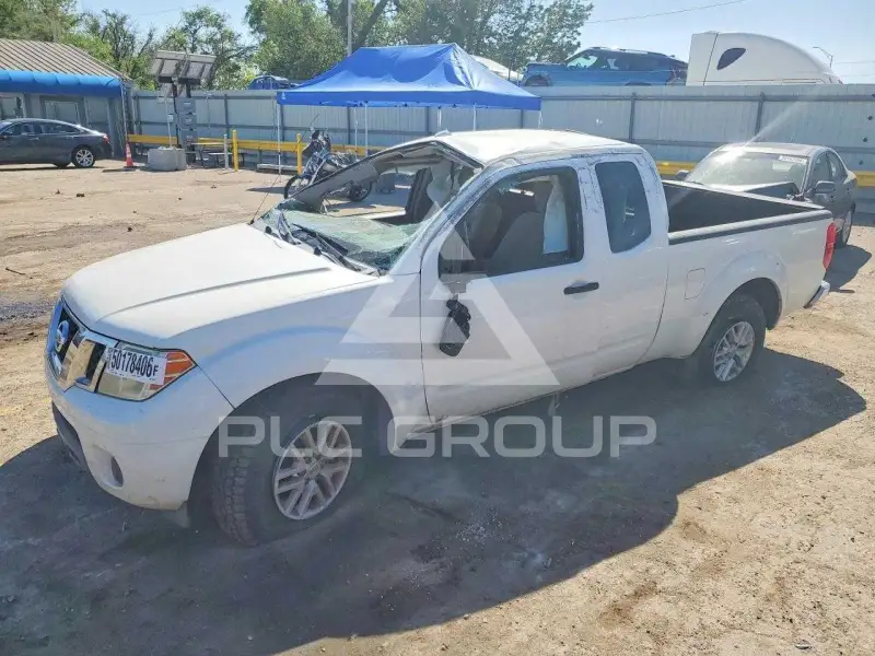 2015 Nissan FRONTIER фото