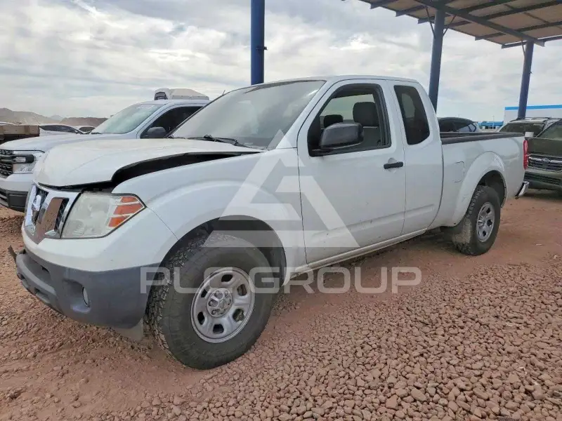 2015 Nissan FRONTIER фото