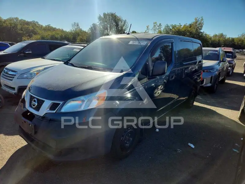 2015 Nissan NV 200 фото