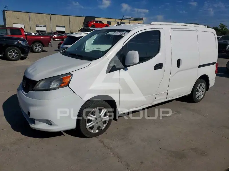 2015 Nissan NV photo
