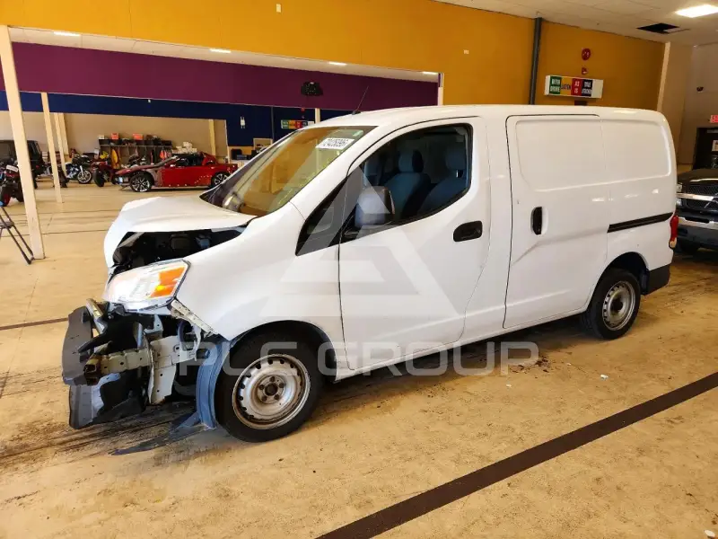 2015 Nissan NV фото