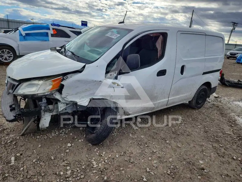 2015 Nissan NV 200 фото
