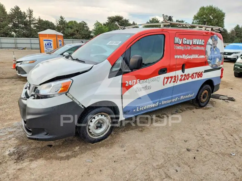 2015 Nissan NV фото