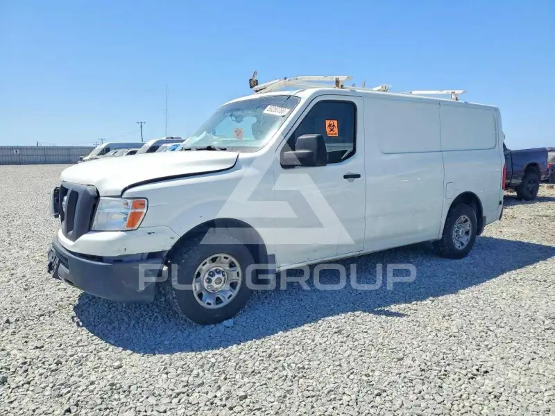 2015 Nissan NV фото
